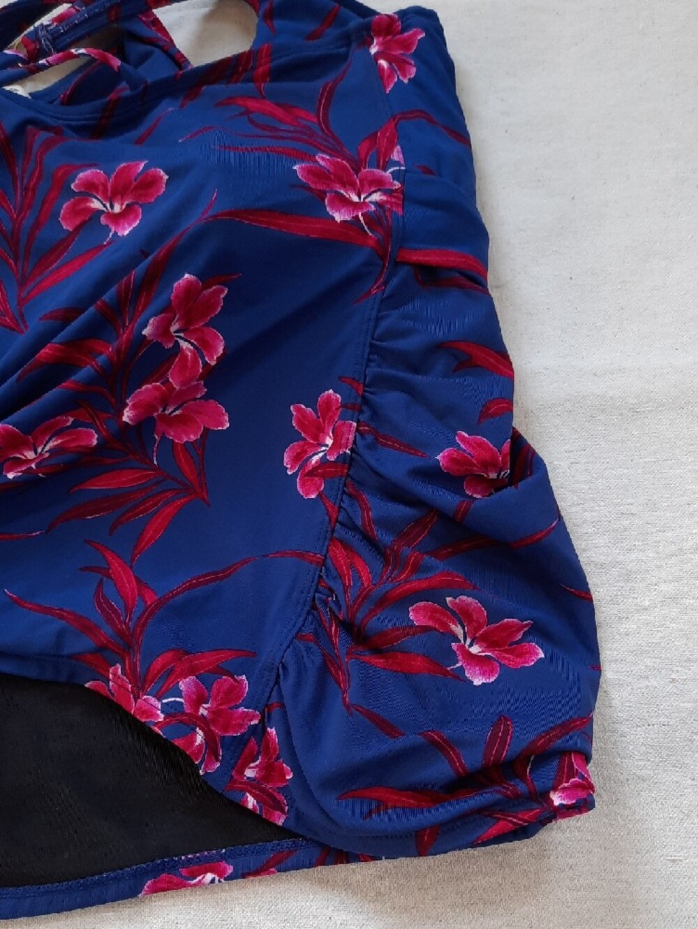 Tommy Bahama Navy Blue Floral Twist-Front Swim Tankini Top - Picture 6 of 8